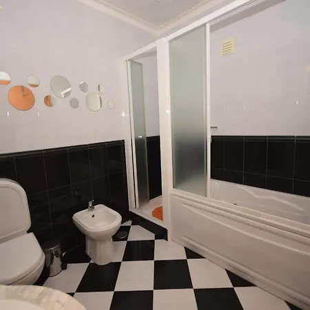 Villa In Obidos With Pool And Vineyards, Cleaning Included
