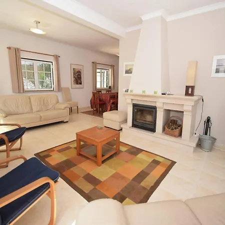 Villa In Obidos With Pool And Vineyards, Cleaning Included *